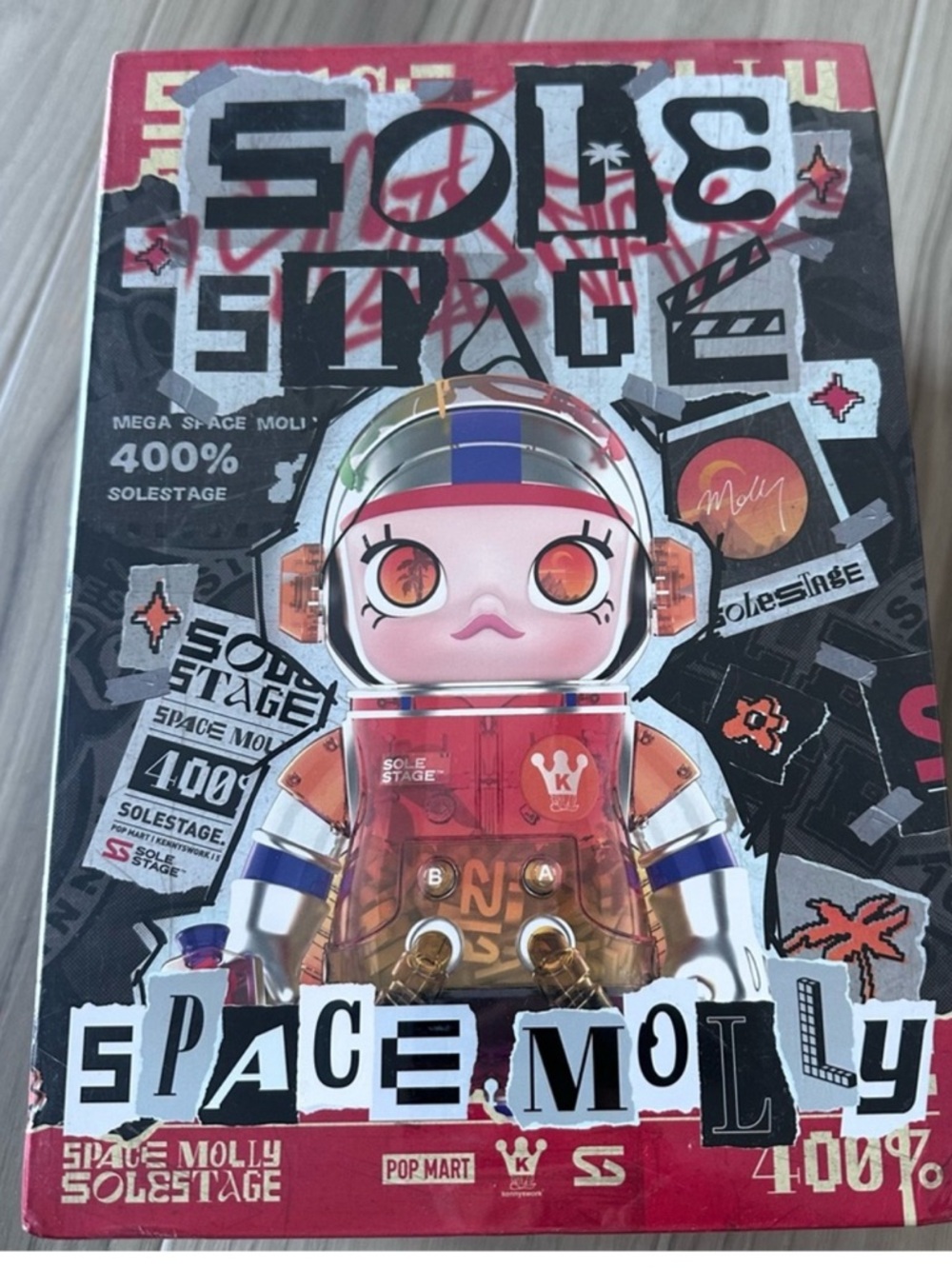 400% SOLSTAGES SPACE MOLLY SEALED INBOX/BRAND NEW / COLLECTIBLE/ RETAIL $300